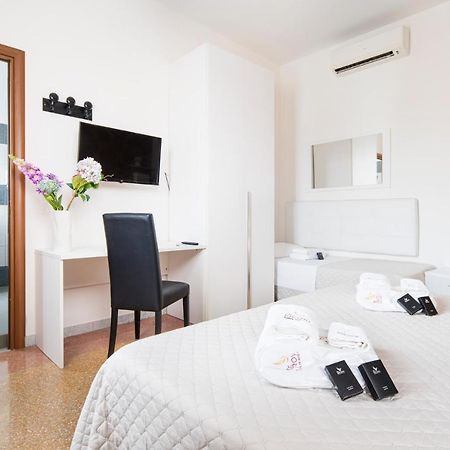 Hotel Mr. Brown - San Paolo Roma Esterno foto