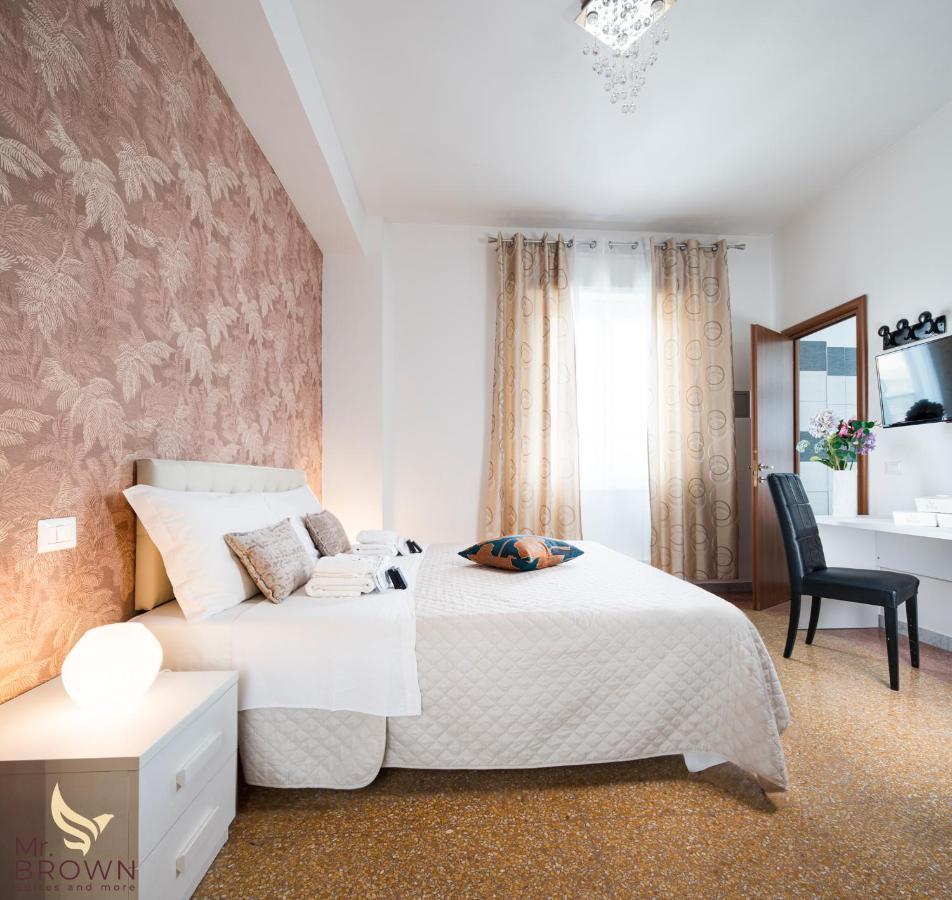 Hotel Mr. Brown - San Paolo Roma Esterno foto